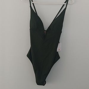 NWT SHADE SHORE ONE PIECE SWIMSUIT size M olive ribbed bathing suit